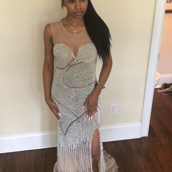 Old Hollywood Glam Prom Gown - Picture 5 of 8